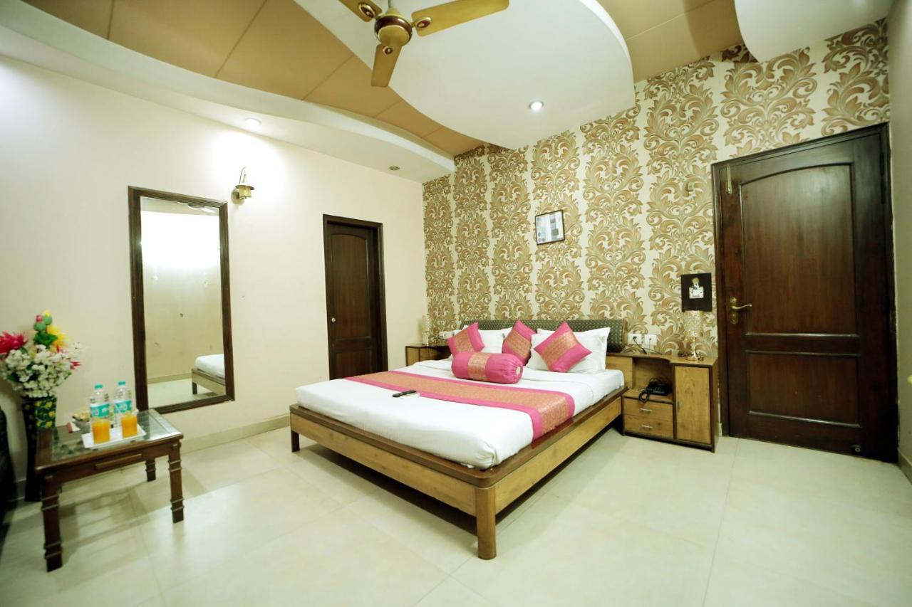 Hotel Blue Bell - Karol Bagh New Delhi Exterior foto